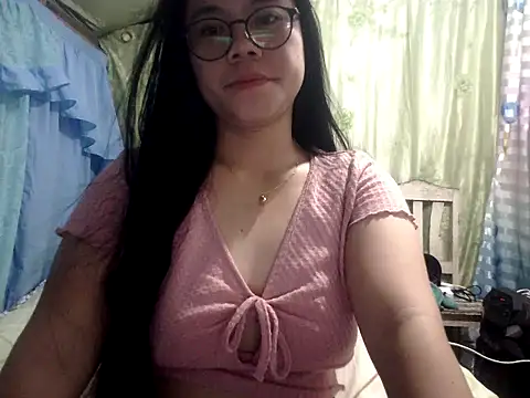 xxdreamgirl69 online show from May 19, 2026, 10:27 pm
