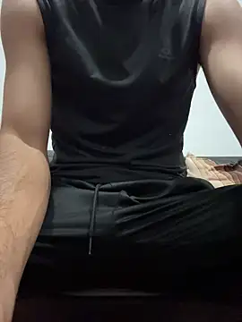 Davisuarez online show from February 25, 2026, 1:43 pm