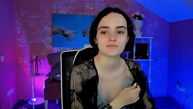 KateWillows online show from March 16, 2026, 5:44 am