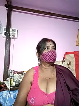 Snapshot of me-pari-hu chatting on March 5, 2026, 6:15 pm me-pari-hu online show from March 5, 2026, 6:15 pm