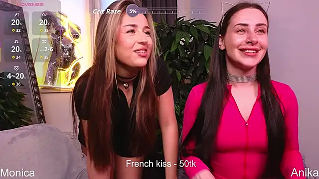 Snapshot of AnikaHarrys- chatting on November 30, 2025, 1:15 pm AnikaHarrys- online show from November 30, 2025, 1:15 pm