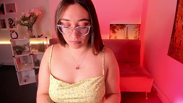 Snapshot of SwettieSammy chatting on February 25, 2026, 12:26 pm SwettieSammy online show from February 25, 2026, 12:26 pm