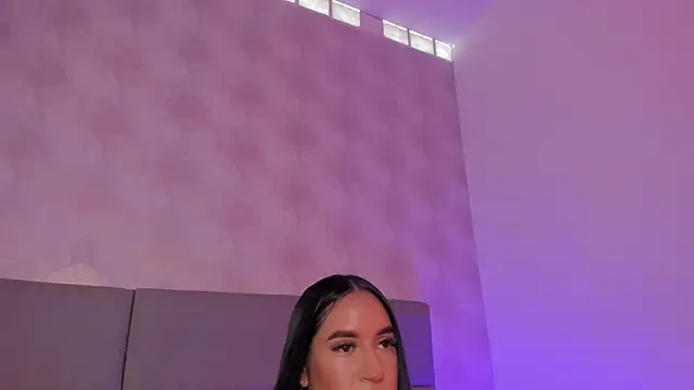Snapshot of Emily_luve chatting on May 26, 2026, 7:54 pm Emily luve online show from May 26, 2026, 7:54 pm