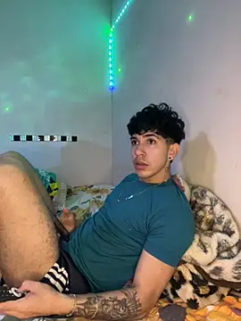 Snapshot of wil_hot chatting on December 1, 2025, 3:28 pm wil hot online show from December 1, 2025, 3:28 pm