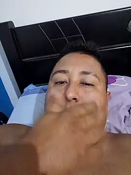 Snapshot of LeapingLycian chatting on November 30, 2025, 3:27 pm LeapingLycian online show from November 30, 2025, 3:27 pm