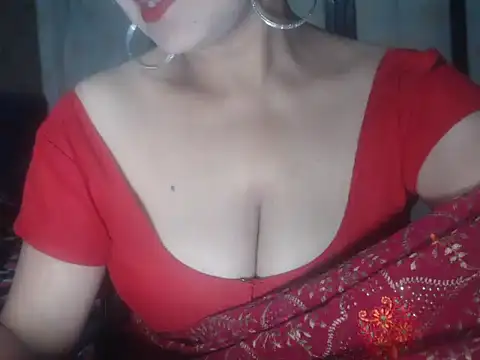 Hotronita123 online show from February 3, 2026, 11:26 am