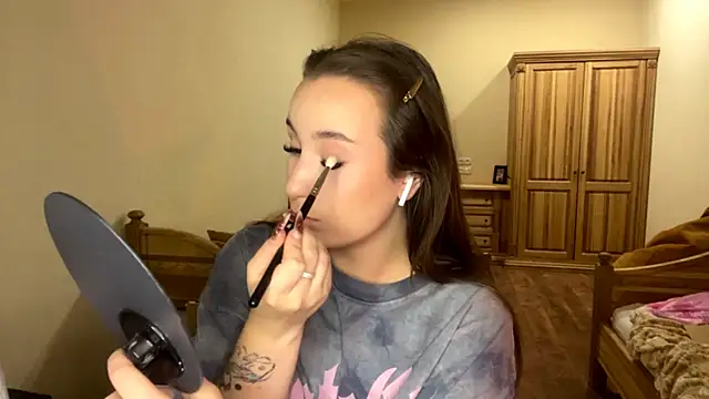 Snapshot of SimCiting chatting on November 30, 2025, 1:15 pm SimCiting online show from November 30, 2025, 1:15 pm