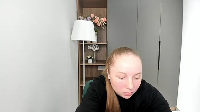 Snapshot of AdarnDeneui chatting on November 30, 2025, 3:54 am AdarnDeneui online show from November 30, 2025, 3:54 am