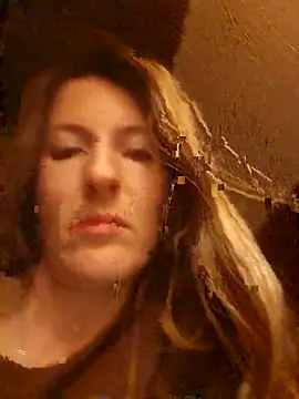 Snapshot of EiraYanovich chatting on November 30, 2025, 3:21 am EiraYanovich online show from November 30, 2025, 3:21 am