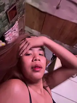 Margaux4U online show from April 10, 2026, 4:06 am