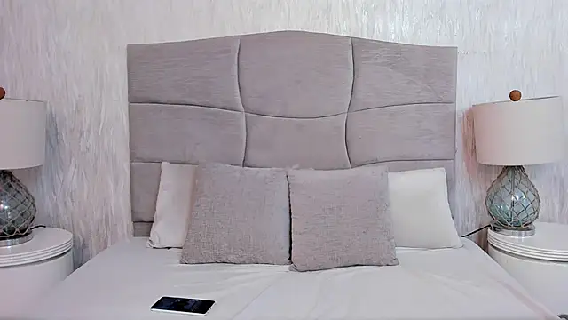 Naomii BDSM online show from February 13, 2026, 2:35 pm