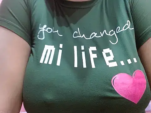 Snapshot of Milf_Momy chatting on March 22, 2026, 3:59 pm Milf Momy online show from March 22, 2026, 3:59 pm