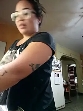 Lindalatina2001 online show from March 29, 2026, 10:48 am