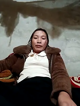 Evelyn-n online show from February 11, 2026, 6:51 am