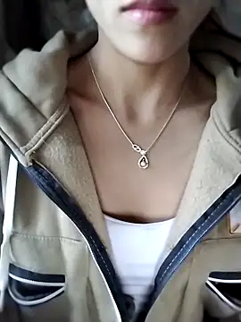 Snapshot of iam-eli chatting on November 30, 2025, 9:35 am iam-eli online show from November 30, 2025, 9:35 am