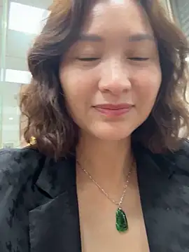 A-ZJunn online show from April 28, 2026, 3:33 am