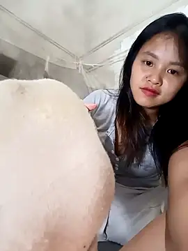 Pretty-haert online show from April 5, 2026, 2:36 pm