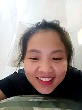 Pretty-haert online show from April 6, 2026, 5:19 am