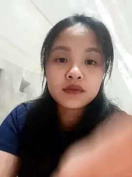 Pretty-haert online show from April 12, 2026, 2:22 pm