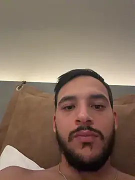 Snapshot of Amirof26 chatting on November 30, 2025, 10:36 pm Amirof26 online show from November 30, 2025, 10:36 pm