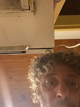 Petebulimia online show from February 23, 2026, 4:37 pm