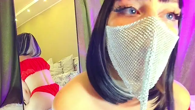 LunaNyan online show from December 4, 2025, 6:01 am