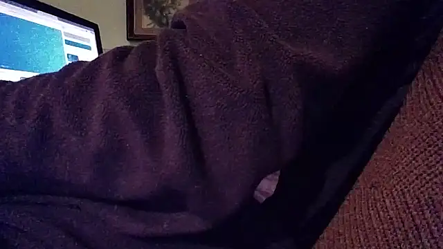 Snapshot of gatitachula93 chatting on December 17, 2025, 8:04 pm gatitachula93 online show from December 17, 2025, 8:04 pm