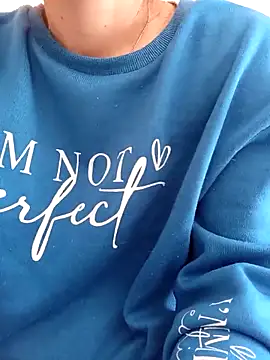 gatitachula93 online show from March 31, 2026, 2:06 pm