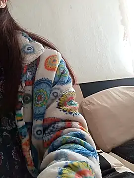 gatitachula93 online show from April 2, 2026, 12:36 pm