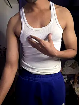 fitboy xxx online show from December 3, 2025, 8:29 pm