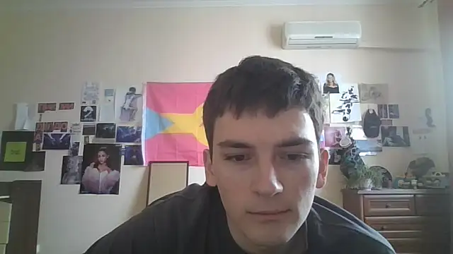 Snapshot of leo_cutie chatting on February 14, 2026, 10:23 am leo cutie online show from February 14, 2026, 10:23 am