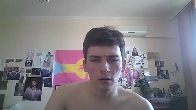 Snapshot of leo_cutie chatting on March 1, 2026, 10:28 am leo cutie online show from March 1, 2026, 10:28 am