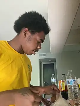 Snapshot of JaHavin- chatting on April 15, 2026, 8:53 pm JaHavin- online show from April 15, 2026, 8:53 pm