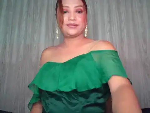 Snapshot of alexassecretxx chatting on August 6, 2026, 2:35 am alexassecretxx online show from August 6, 2026, 2:35 am