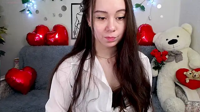 AlinaEleven online show from April 9, 2026, 11:32 pm