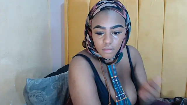 Snapshot of SexyHarleyBlack chatting on June 15, 2026, 10:50 am SexyHarleyBlack online show from June 15, 2026, 10:50 am