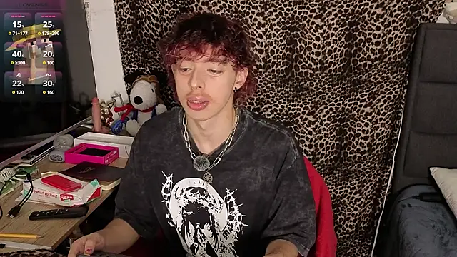 Otter Starr online show from March 12, 2026, 3:34 am