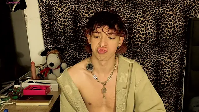 Otter Starr online show from March 13, 2026, 3:35 am