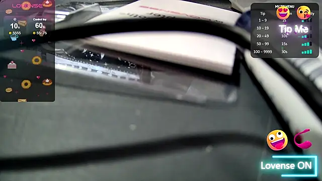 Maexoxo online show from April 12, 2026, 12:59 am