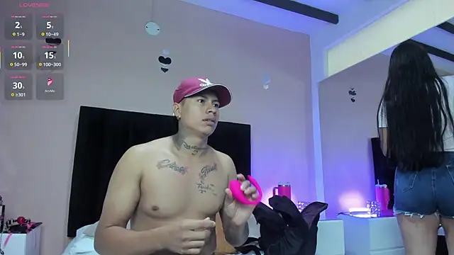 kaylaa sex online show from April 3, 2026, 12:58 pm