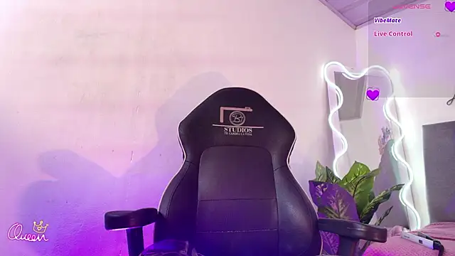 CHEERRY TAY1 online show from February 13, 2026, 11:50 am