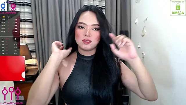 Fantacyloverr online show from June 19, 2026, 4:06 am