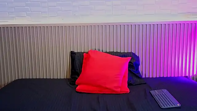 EmyVega online show from February 27, 2026, 11:27 pm