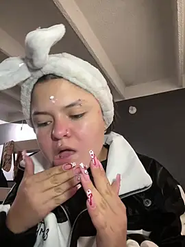 Snapshot of Camila_Duarte2 chatting on February 9, 2026, 1:37 pm Camila Duarte2 online show from February 9, 2026, 1:37 pm