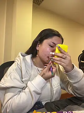 Camila Duarte2 online show from April 20, 2026, 1:36 pm