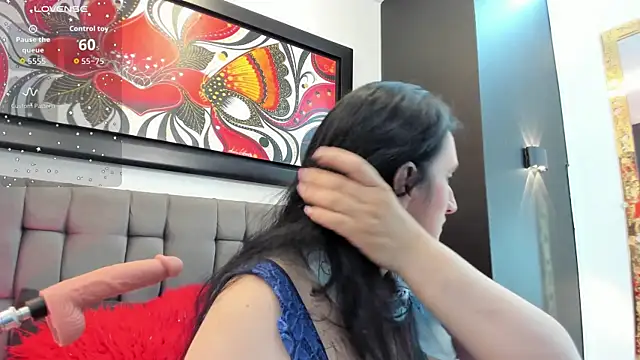 Andre cloefoxx  online show from April 4, 2026, 1:08 pm