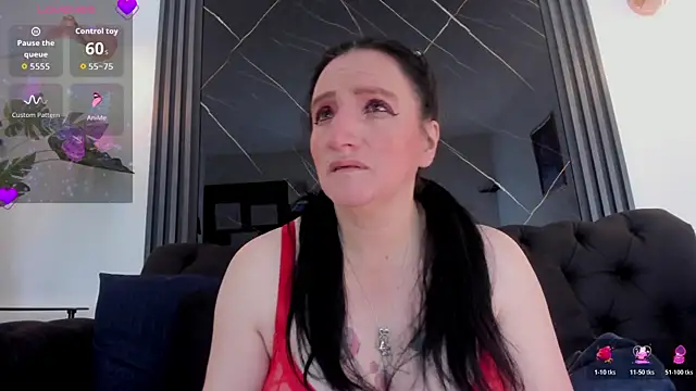 Andre cloefoxx  online show from April 15, 2026, 1:40 pm