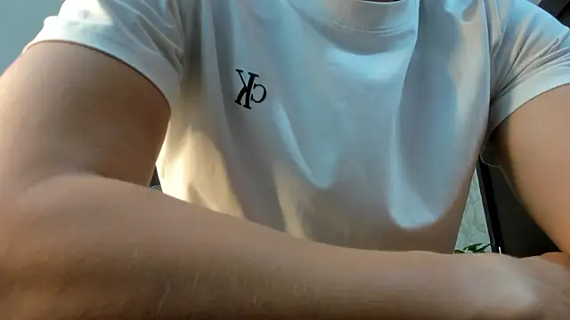 Snapshot of Lander_Cruz chatting on March 16, 2026, 8:13 pm Lander Cruz online show from March 16, 2026, 8:13 pm
