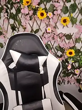 KasumiSophia online show from April 10, 2026, 12:21 pm