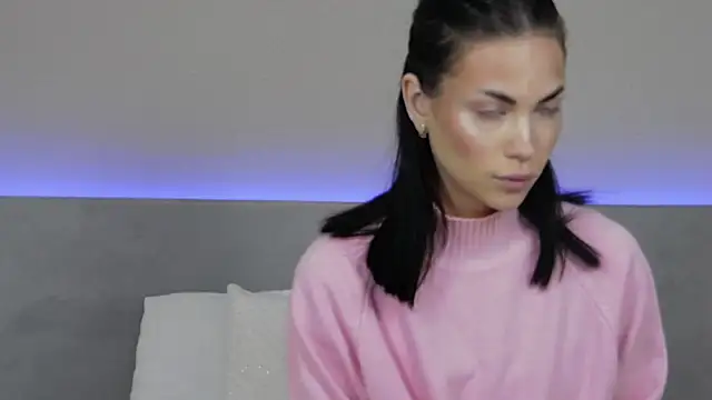 RachaelMils online show from December 20, 2025, 3:46 am